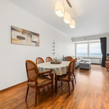 Albert-i Horizon Apartment *