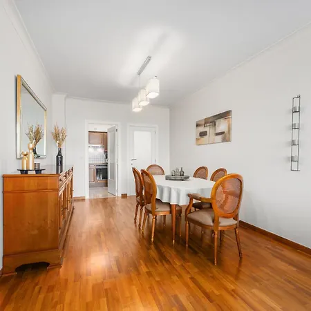 Albert-i Horizon Apartment